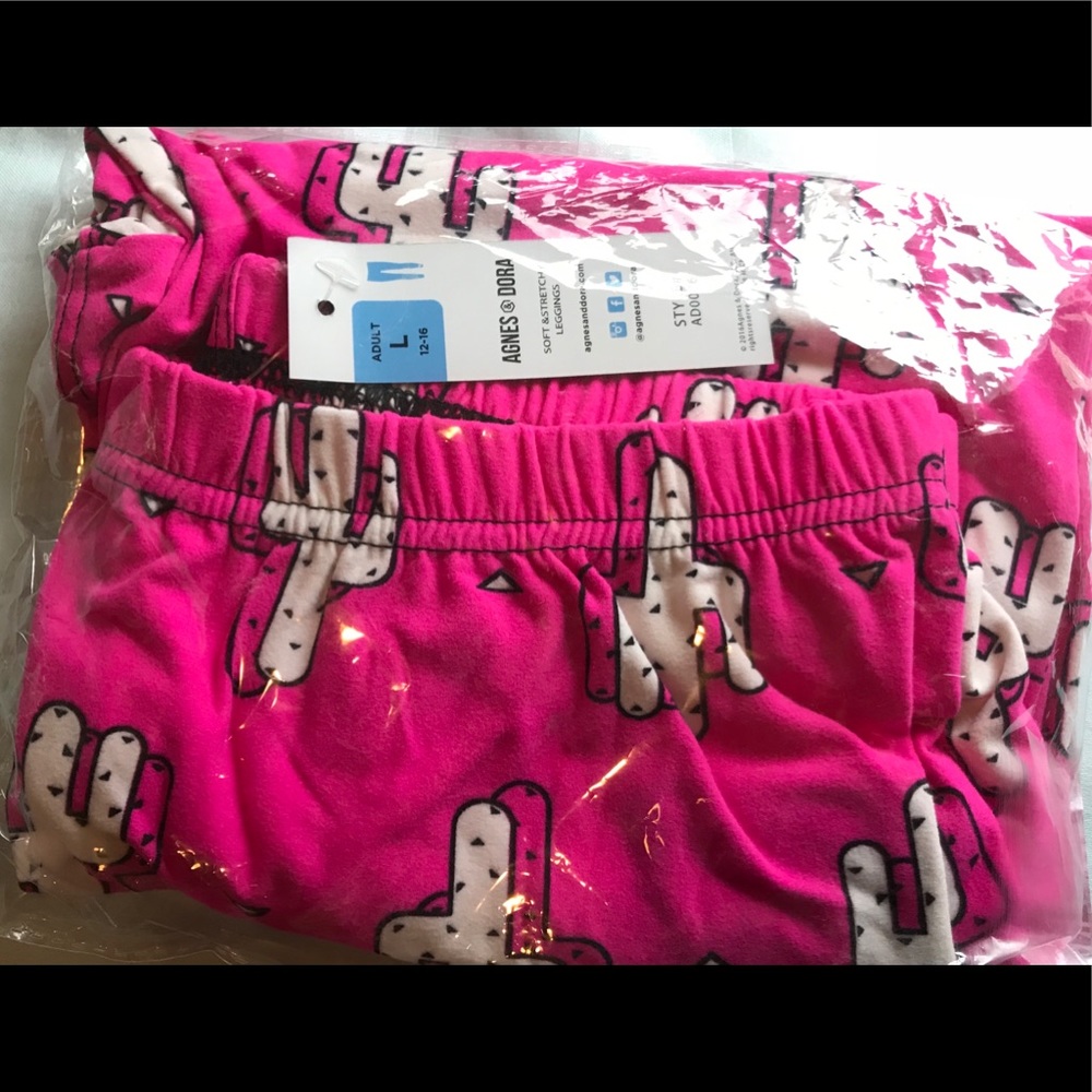 NWT Agnes & Dora Leggings size Large Qty 2